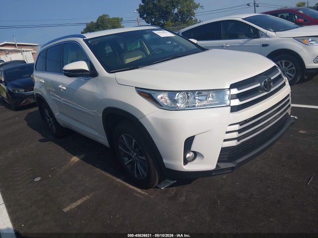 5TDJZRFH0HS394796 Toyota Highlander Xle