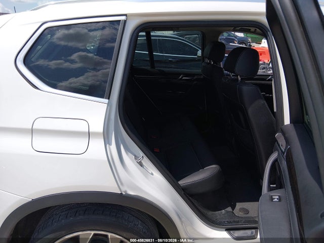 45826831 :رقم المزاد ، 5UXWX9C59F0D52747 vin ، 2015 Bmw X3 Xdrive28i مزاد بيع