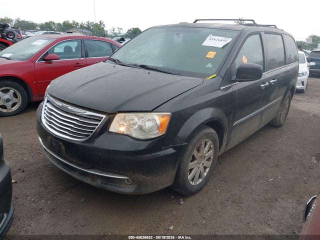 2015 Chrysler Town & Country Touring მანქანა იყიდება აუქციონზე, vin: 2C4RC1BG5FR514309, აუქციონის ნომერი: 45826852