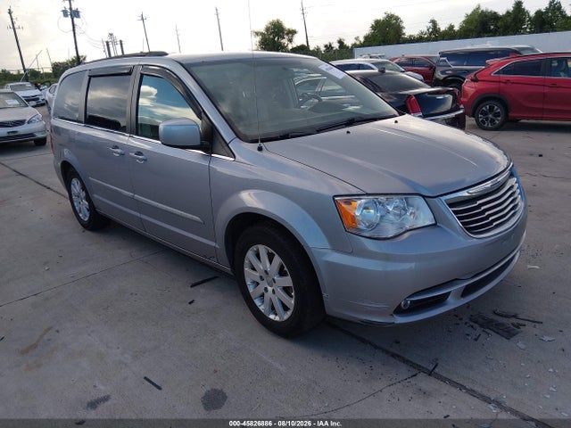 Chrysler Town &amp; Country Touring 2015 2C4RC1BG3FR561869 main image