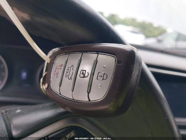 2018 Hyundai Elantra Limited მანქანა იყიდება აუქციონზე, vin: KMHD84LF1JU442874, აუქციონის ნომერი: 45826941