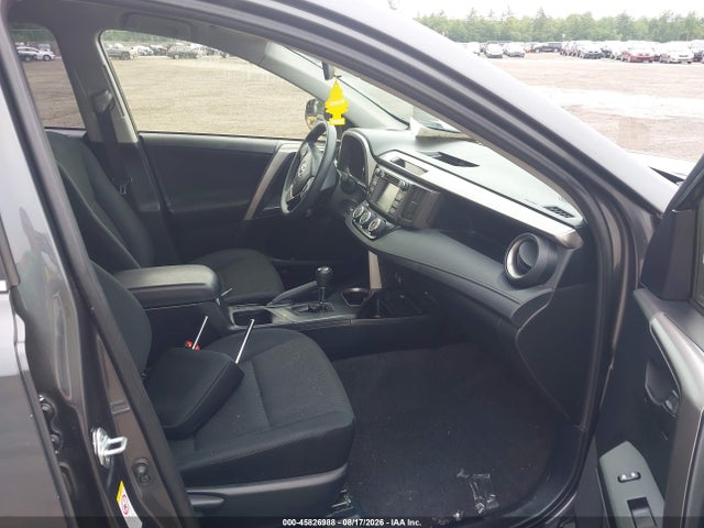 Toyota RAV4 LE 2016 JTMBFREV8GJ079762 Image 5