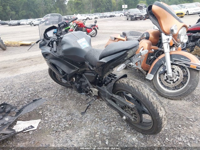 ML5EXEP13RDAB3627 Kawasaki Ex650 P
