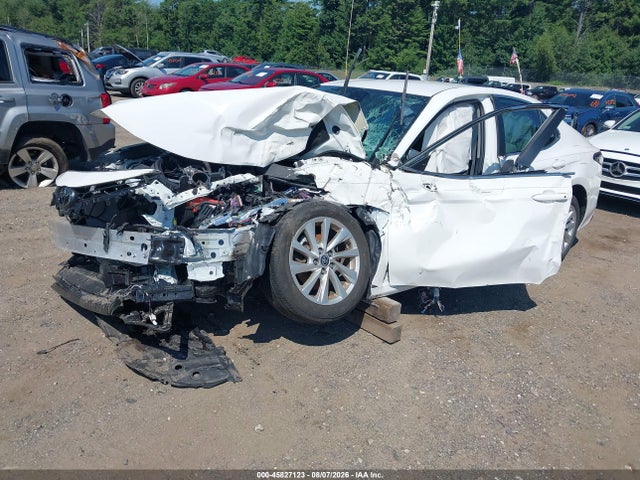 Toyota CAMRY LE 2023 4T1C11AK1PU132554 Image 2