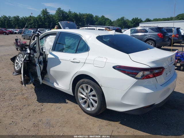 Toyota CAMRY LE 2023 4T1C11AK1PU132554 Image 3