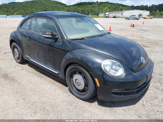 45827289 :رقم المزاد ، 3VWJ17AT0EM663587 vin ، 2014 Volkswagen Beetle 1.8t مزاد بيع