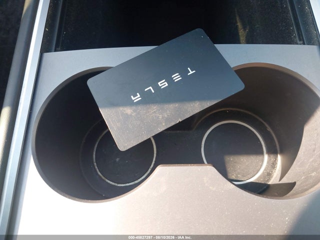 45827297 :رقم المزاد ، 7SAYGDEF5NF544282 vin ، 2022 Tesla Model Y Performance Dual Motor All-wheel Drive مزاد بيع