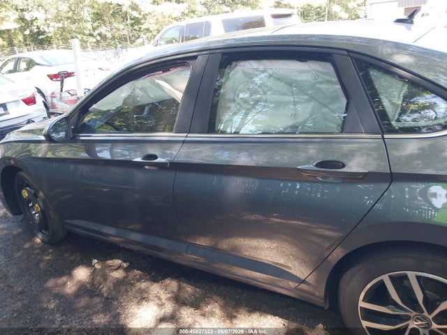2026 Volkswagen Jetta Se მანქანა იყიდება აუქციონზე, vin: 3VW7W7BU0TM071008, აუქციონის ნომერი: 45827323