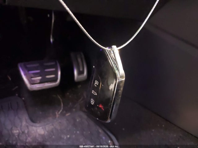2024 Volkswagen Golf Gti 2.0t Se მანქანა იყიდება აუქციონზე, vin: WVW3A7CD2RW141258, აუქციონის ნომერი: 45827441