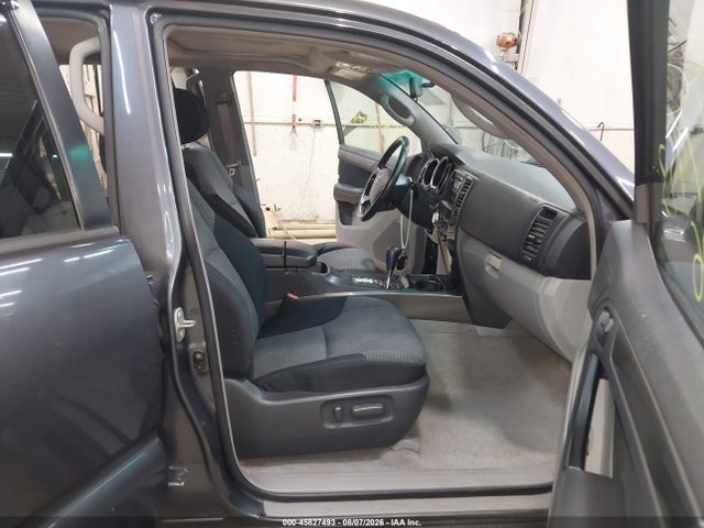 Продажа на аукционе авто 2006 Toyota 4runner Sr5 Sport V8, vin: JTEBT14R168035179, номер лота: 45827493