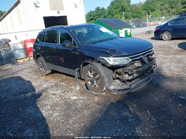 2022 Volkswagen Tiguan 2.0t Se მანქანა იყიდება აუქციონზე, vin: 3VV2B7AX7NM039617, აუქციონის ნომერი: 45827494