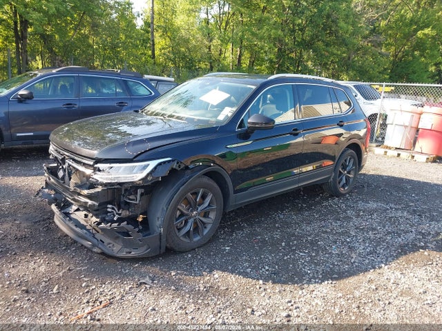 2022 Volkswagen Tiguan 2.0t Se მანქანა იყიდება აუქციონზე, vin: 3VV2B7AX7NM039617, აუქციონის ნომერი: 45827494