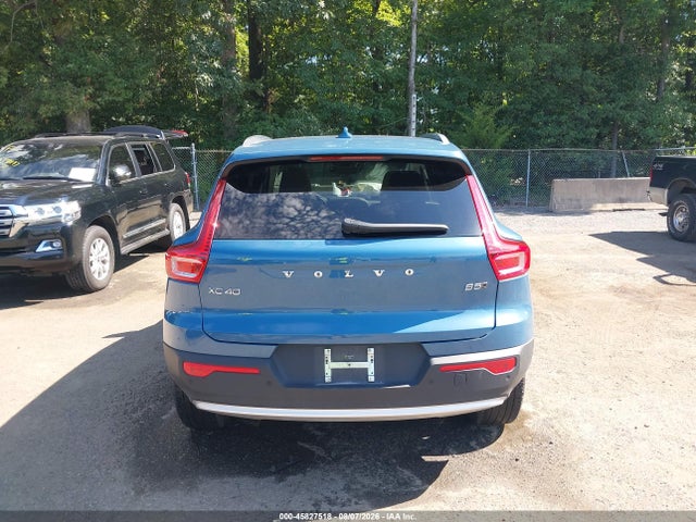 Продажа на аукционе авто 2024 Volvo Xc40 B5 Ultimate Bright Theme, vin: YV4L12UF5R2320305, номер лота: 45827518