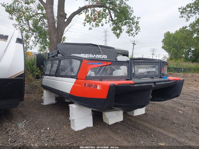 45827524 :رقم المزاد ، YDVC6503G222 vin ، 2022 Seadoo 20' Pontoon مزاد بيع