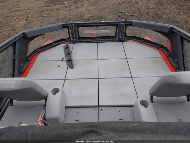 45827524 :رقم المزاد ، YDVC6503G222 vin ، 2022 Seadoo 20' Pontoon مزاد بيع