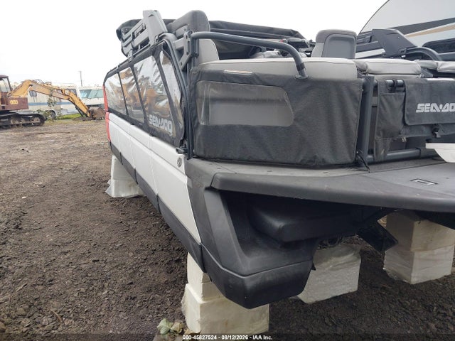 45827524 :رقم المزاد ، YDVC6503G222 vin ، 2022 Seadoo 20' Pontoon مزاد بيع