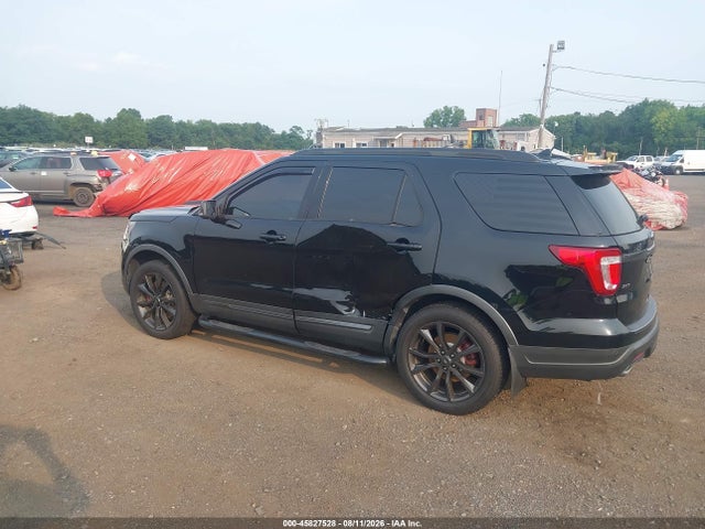 45827528 :رقم المزاد ، 1FM5K8D88JGC56776 vin ، 2018 Ford Explorer Xlt مزاد بيع