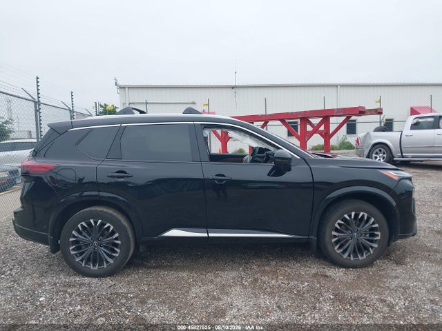 2025 Nissan Rogue Platinum Intelligent Awd მანქანა იყიდება აუქციონზე, vin: JN8BT3DD7SW300587, აუქციონის ნომერი: 45827535