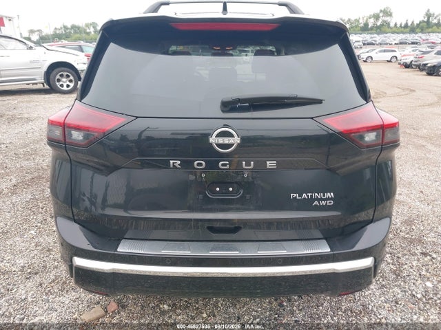 2025 Nissan Rogue Platinum Intelligent Awd მანქანა იყიდება აუქციონზე, vin: JN8BT3DD7SW300587, აუქციონის ნომერი: 45827535