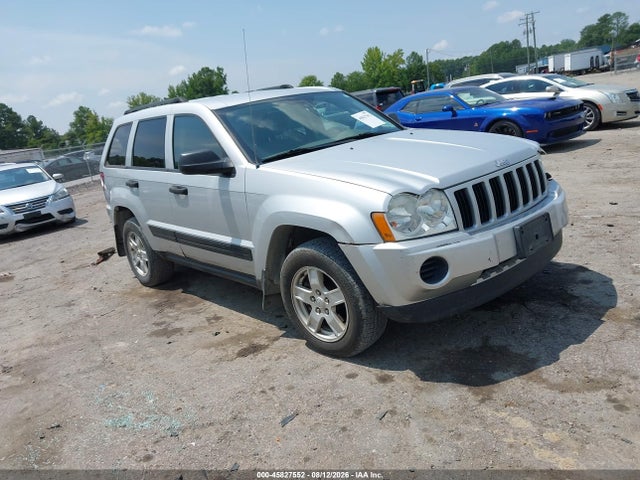 2005 Jeep Grand Cherokee Laredo მანქანა იყიდება აუქციონზე, vin: 1J4GR48K15C564600, აუქციონის ნომერი: 45827552