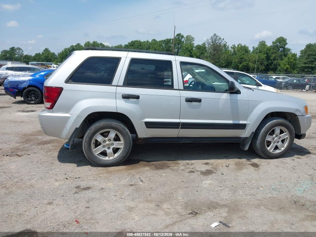 2005 Jeep Grand Cherokee Laredo მანქანა იყიდება აუქციონზე, vin: 1J4GR48K15C564600, აუქციონის ნომერი: 45827552