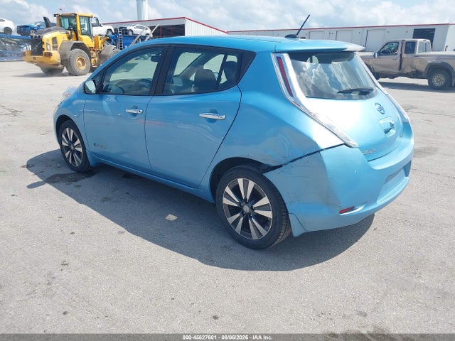 1N4AZ0CP5FC322875 Nissan LEAF SV