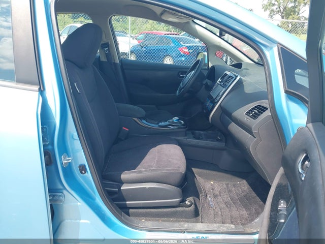 1N4AZ0CP5FC322875 Nissan LEAF SV