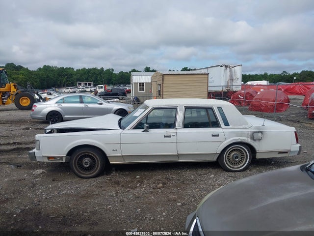 Продажа на аукционе авто 1985 Lincoln Town Car, vin: 1LNBP96F4Y759678, номер лота: 45827603