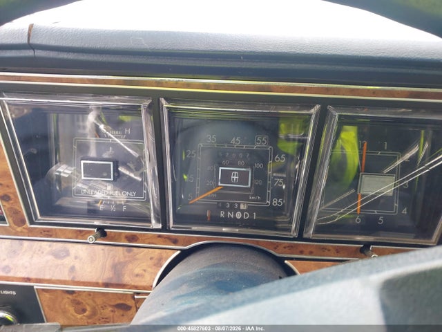 Продажа на аукционе авто 1985 Lincoln Town Car, vin: 1LNBP96F4Y759678, номер лота: 45827603