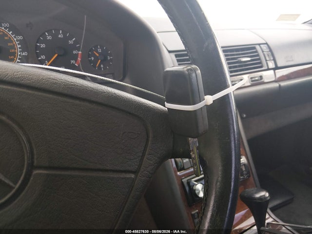 45827630 :رقم المزاد ، WDBGA51E6SA205451 vin ، 1995 Mercedes-benz S 500 مزاد بيع