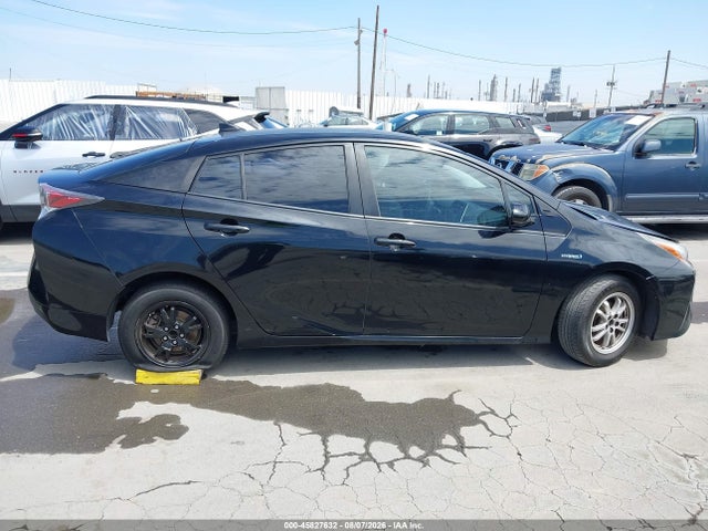 Toyota Prius Three 2016 JTDKARFU0G3520874 Image 13