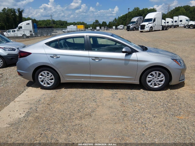 Продажа на аукционе авто 2020 Hyundai Elantra Se, vin: 5NPD74LFXLH613433, номер лота: 45827655