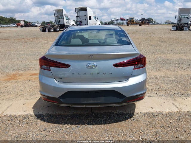 Продажа на аукционе авто 2020 Hyundai Elantra Se, vin: 5NPD74LFXLH613433, номер лота: 45827655