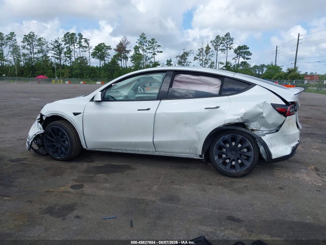 Продажа на аукционе авто 2022 Tesla Model Y Long Range Dual Motor All-wheel Drive, vin: 7SAYGDEE9NF535737, номер лота: 45827654
