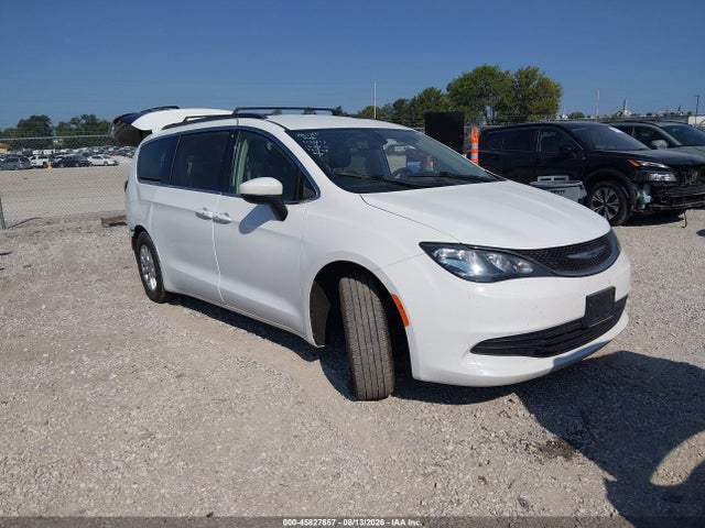 Продаж на аукціоні авто 2020 Chrysler Voyager Lxi, vin: 2C4RC1DG0LR216548, номер лоту: 45827657