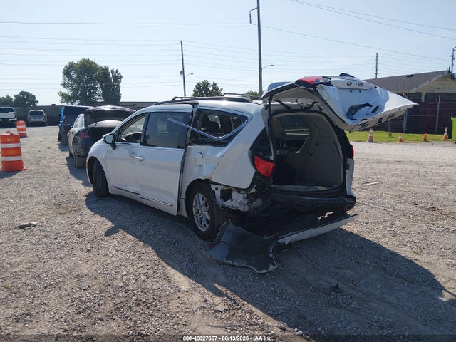 2020 Chrysler Voyager Lxi მანქანა იყიდება აუქციონზე, vin: 2C4RC1DG0LR216548, აუქციონის ნომერი: 45827657
