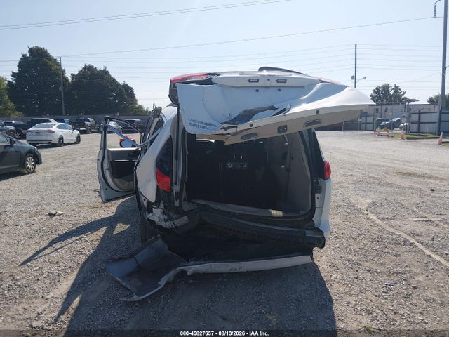 2020 Chrysler Voyager Lxi მანქანა იყიდება აუქციონზე, vin: 2C4RC1DG0LR216548, აუქციონის ნომერი: 45827657