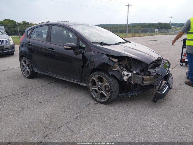 2015 3FADP4EJ2FM203392 main image