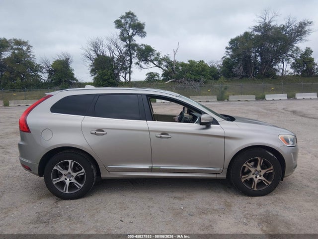 Aukcja sprzedaży 2014 Volvo Xc60 3.0l Premier Plus, vin: YV4902DZ1E2513696, numer aukcji: 45827853