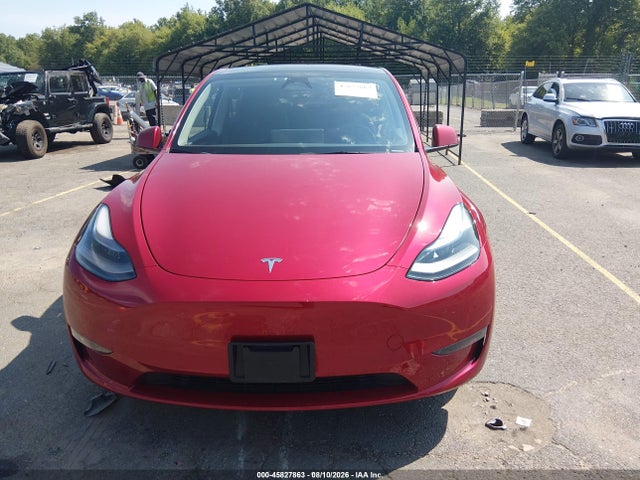 Продаж на аукціоні авто 2024 Tesla Model Y Long Range Dual Motor All-wheel Drive, vin: 7SAYGDEE1RA273263, номер лоту: 45827863