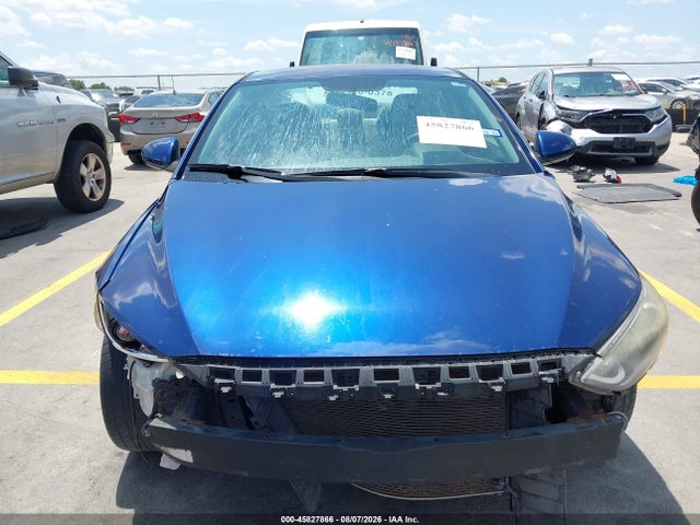 5NPD84LF3HH000526 Hyundai ELANTRA SE