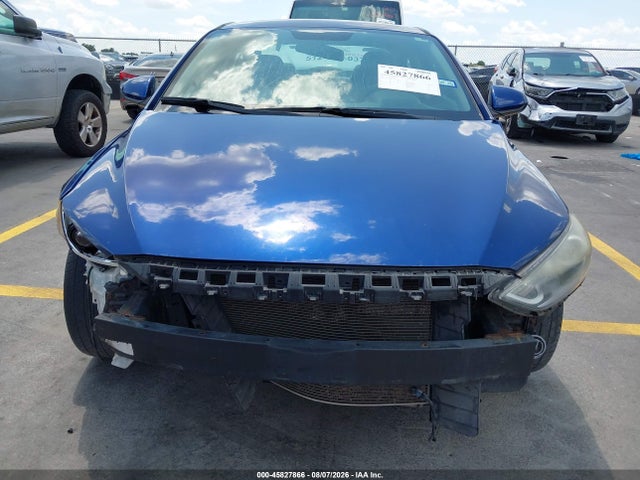 5NPD84LF3HH000526 Hyundai ELANTRA SE