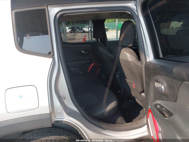 Продажа на аукционе авто 2015 Jeep Renegade Trailhawk, vin: ZACCJBCTXFPB31547, номер лота: 45827910