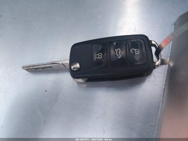 Продажа на аукционе авто 2015 Volkswagen Tiguan R-line, vin: WVGBV7AX4FW084677, номер лота: 45827911
