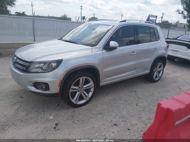 Продажа на аукционе авто 2015 Volkswagen Tiguan R-line, vin: WVGBV7AX4FW084677, номер лота: 45827911