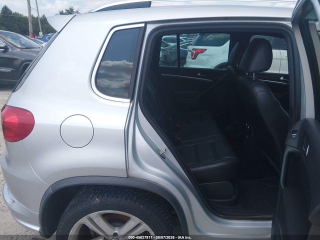 Продажа на аукционе авто 2015 Volkswagen Tiguan R-line, vin: WVGBV7AX4FW084677, номер лота: 45827911