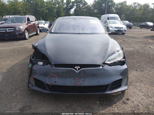 45827929 :رقم المزاد ، 5YJSA1E26GF143293 vin ، 2016 Tesla Model S مزاد بيع