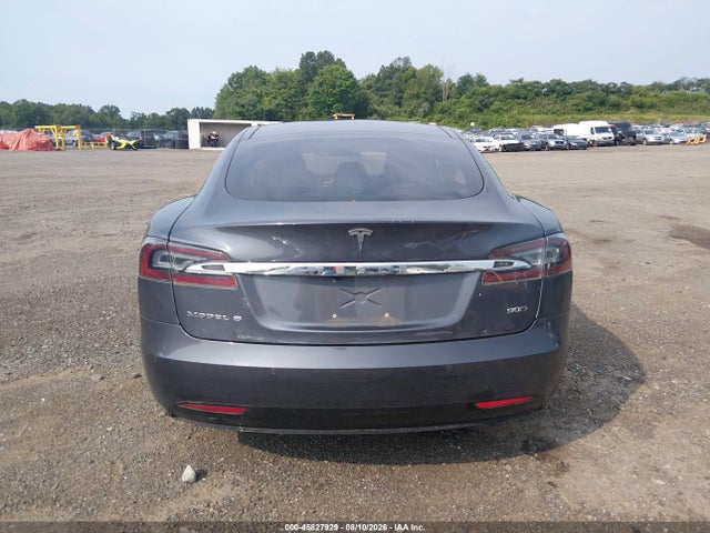 45827929 :رقم المزاد ، 5YJSA1E26GF143293 vin ، 2016 Tesla Model S مزاد بيع