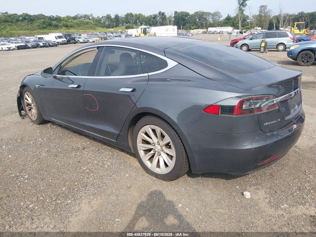 45827929 :رقم المزاد ، 5YJSA1E26GF143293 vin ، 2016 Tesla Model S مزاد بيع