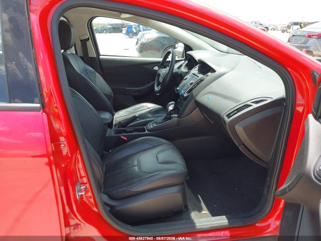 Ford FOCUS SE 2015 1FADP3K22FL290123 Image 5